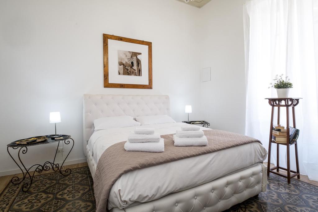 Aragona Rooms Palermo Bagian luar foto