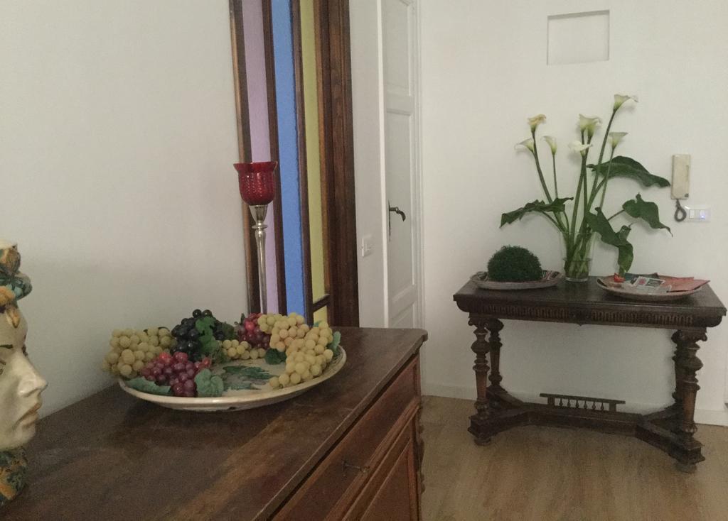 Aragona Rooms Palermo Bagian luar foto