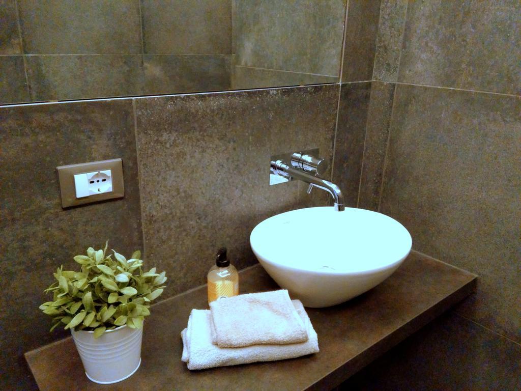 Aragona Rooms Palermo Bagian luar foto
