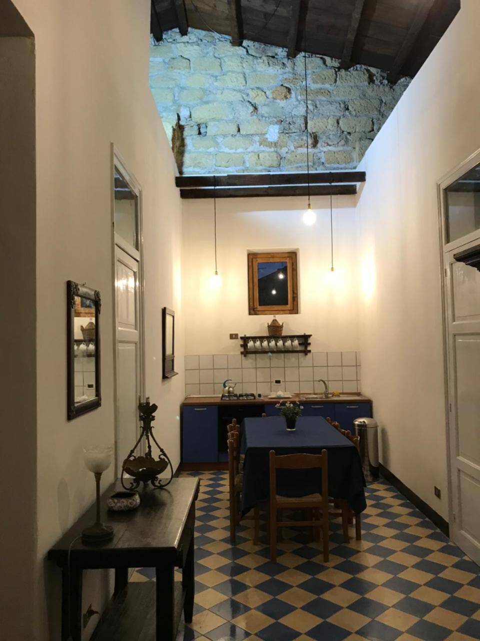 Aragona Rooms Palermo Bagian luar foto