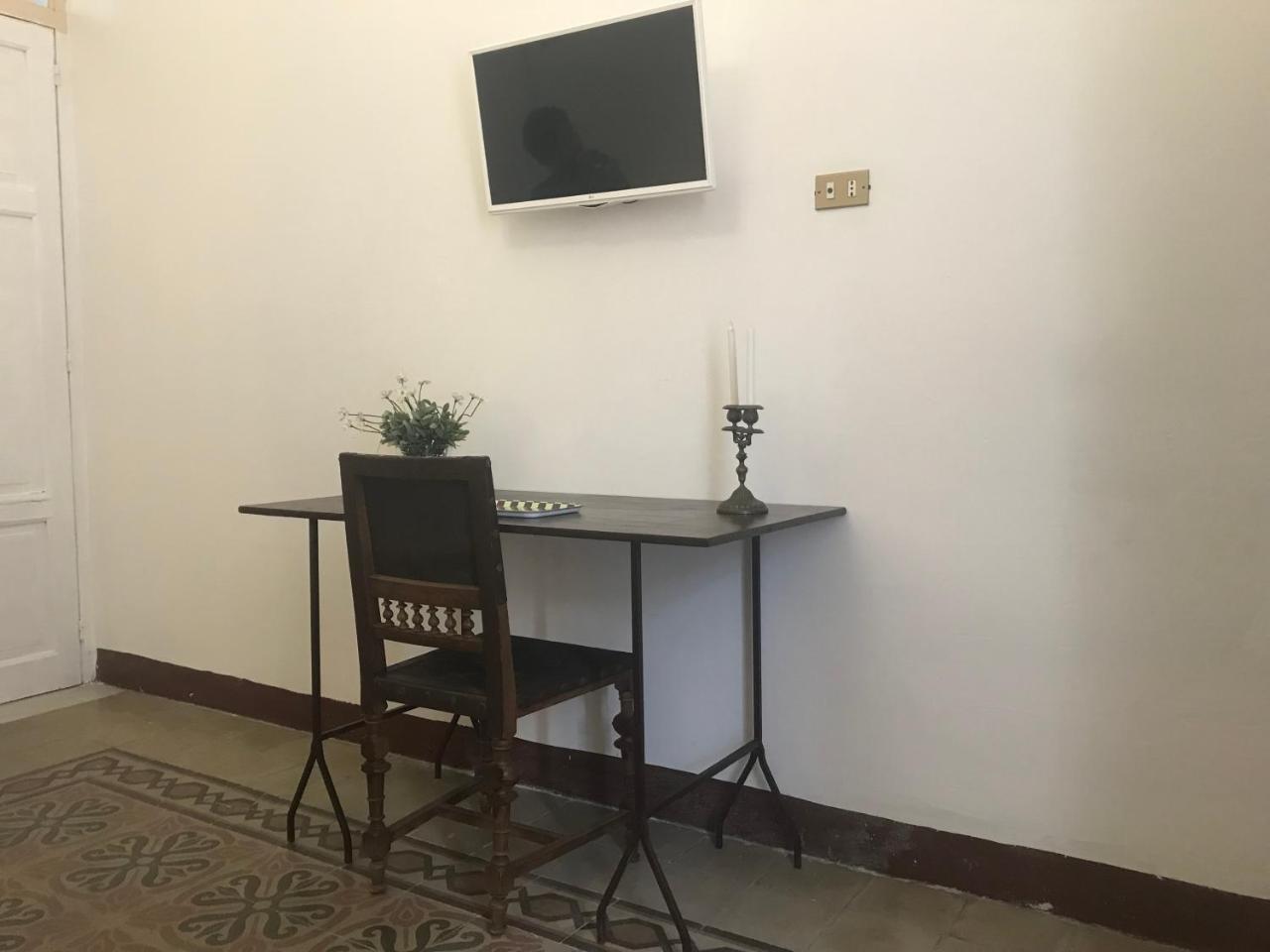 Aragona Rooms Palermo Bagian luar foto