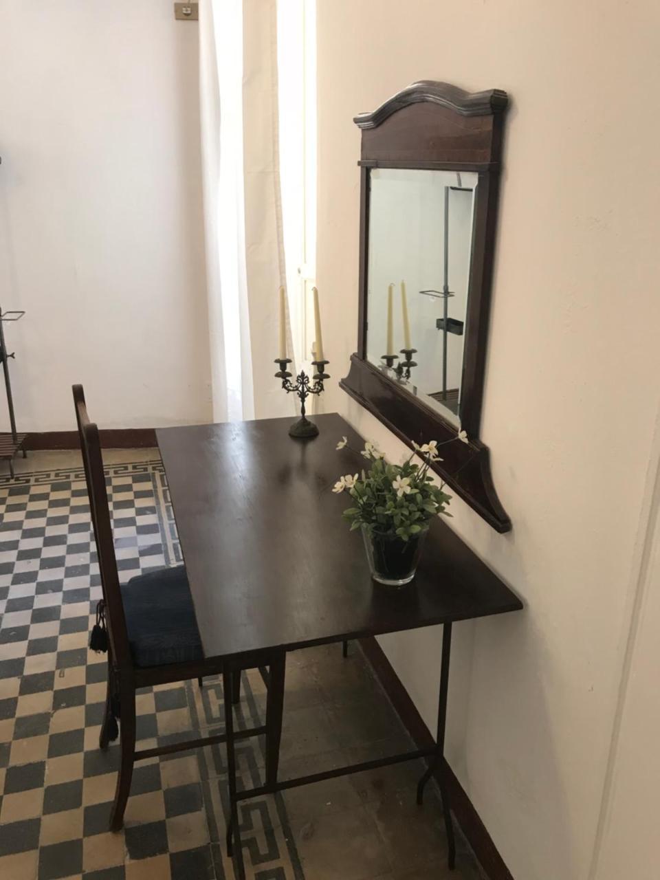 Aragona Rooms Palermo Bagian luar foto