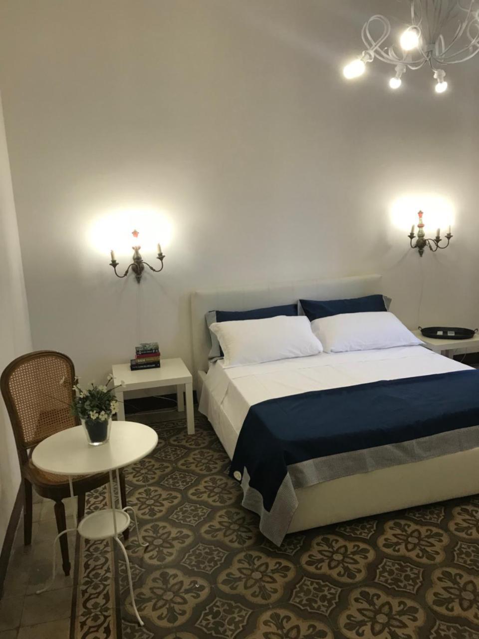 Aragona Rooms Palermo Bagian luar foto